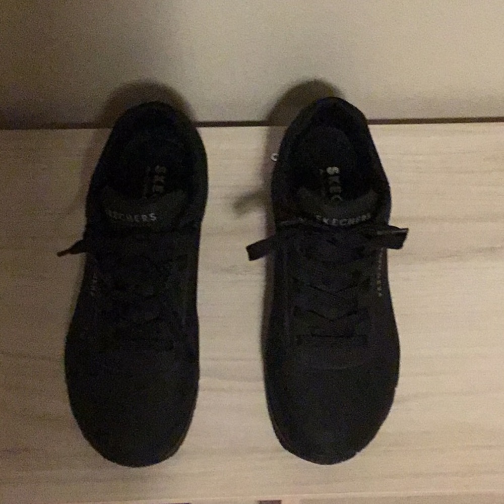 Sketchers black, tennis shoes, size 8 memory foam